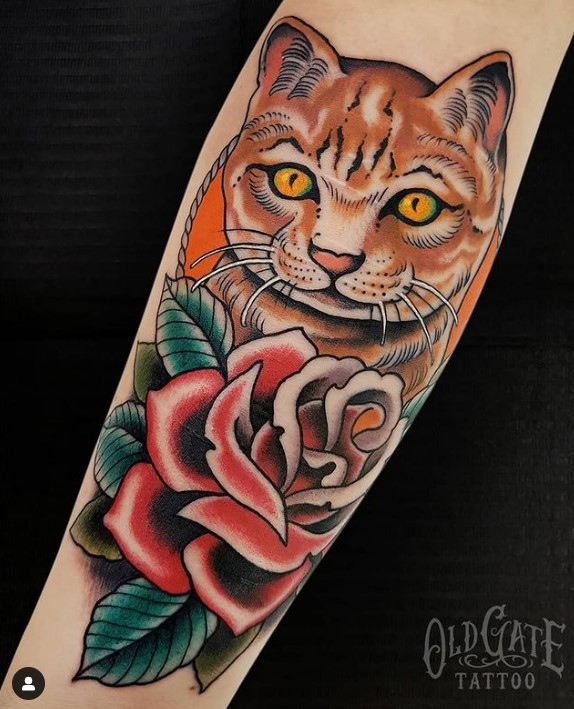 Tatuaggio Gatto con Rosa