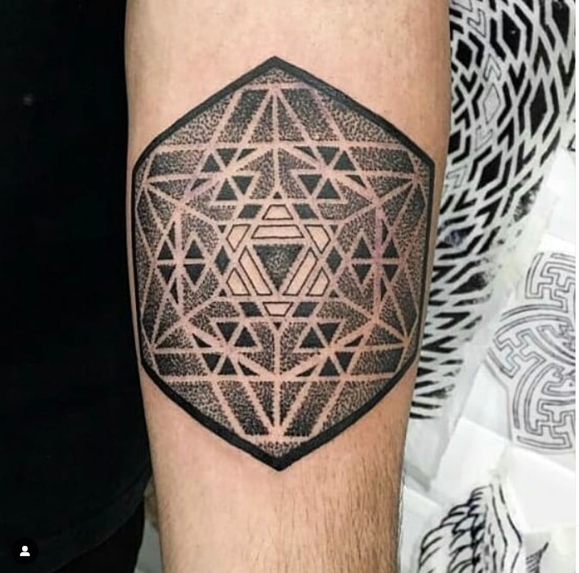 Tatuaggio geometrico