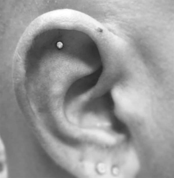 piercing tradizionale orecchio